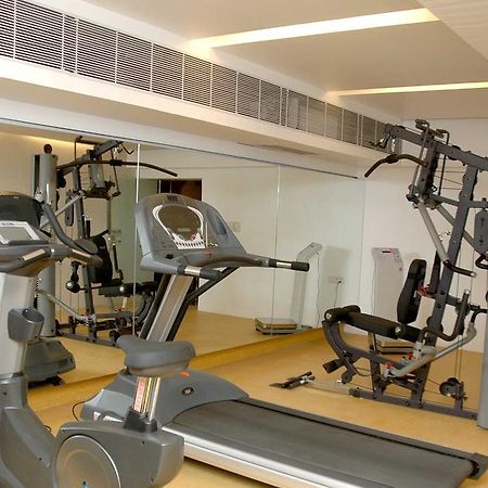 Comfort Inn Sunset Ахмедабад Екстериор снимка