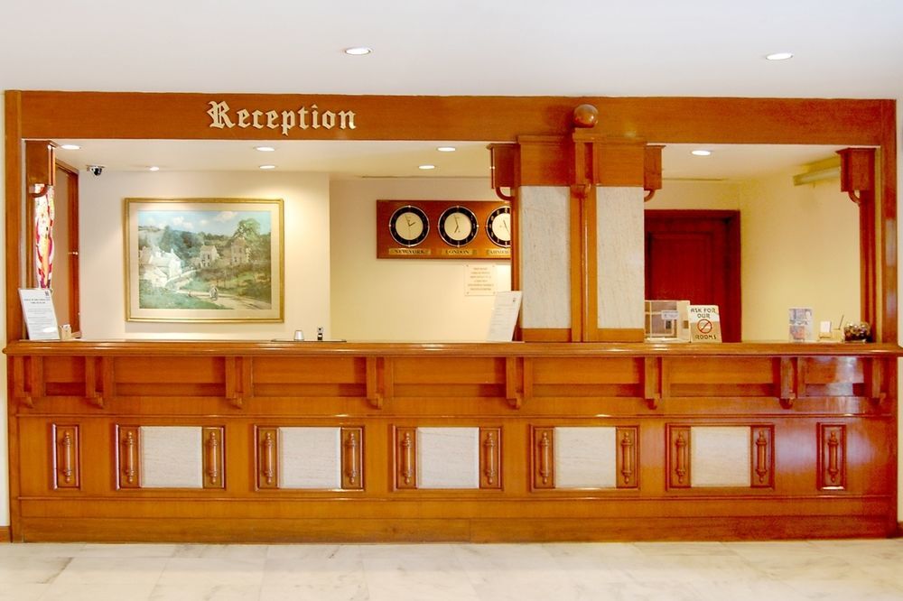 Comfort Inn Sunset Ахмедабад Екстериор снимка