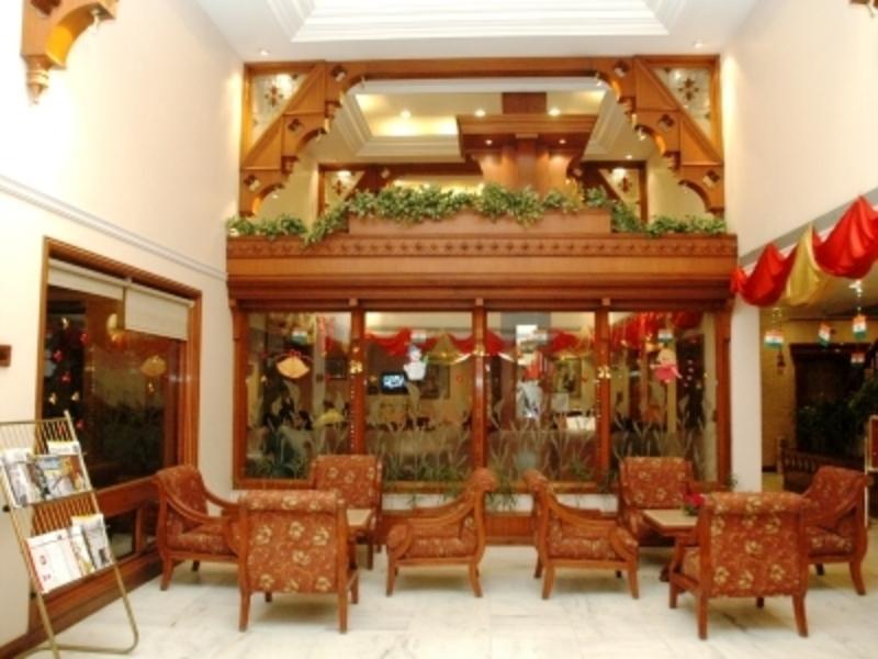 Comfort Inn Sunset Ахмедабад Екстериор снимка